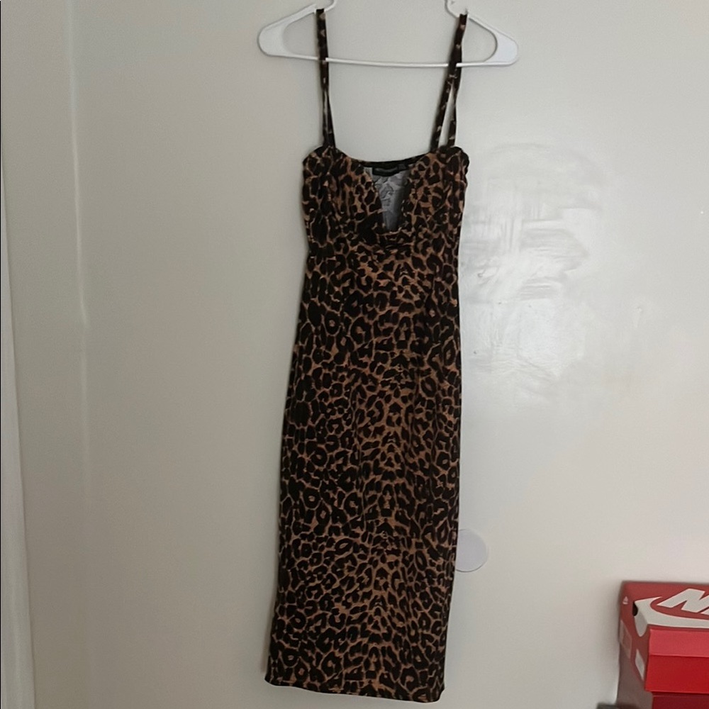 PrettyLittleThing Brown Leopard Print Midi Dress